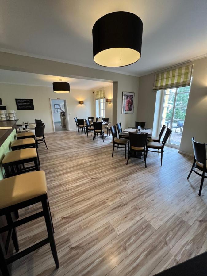 Hotel Und Restaurant Kranichsberg Woltersdorf  Ngoại thất bức ảnh