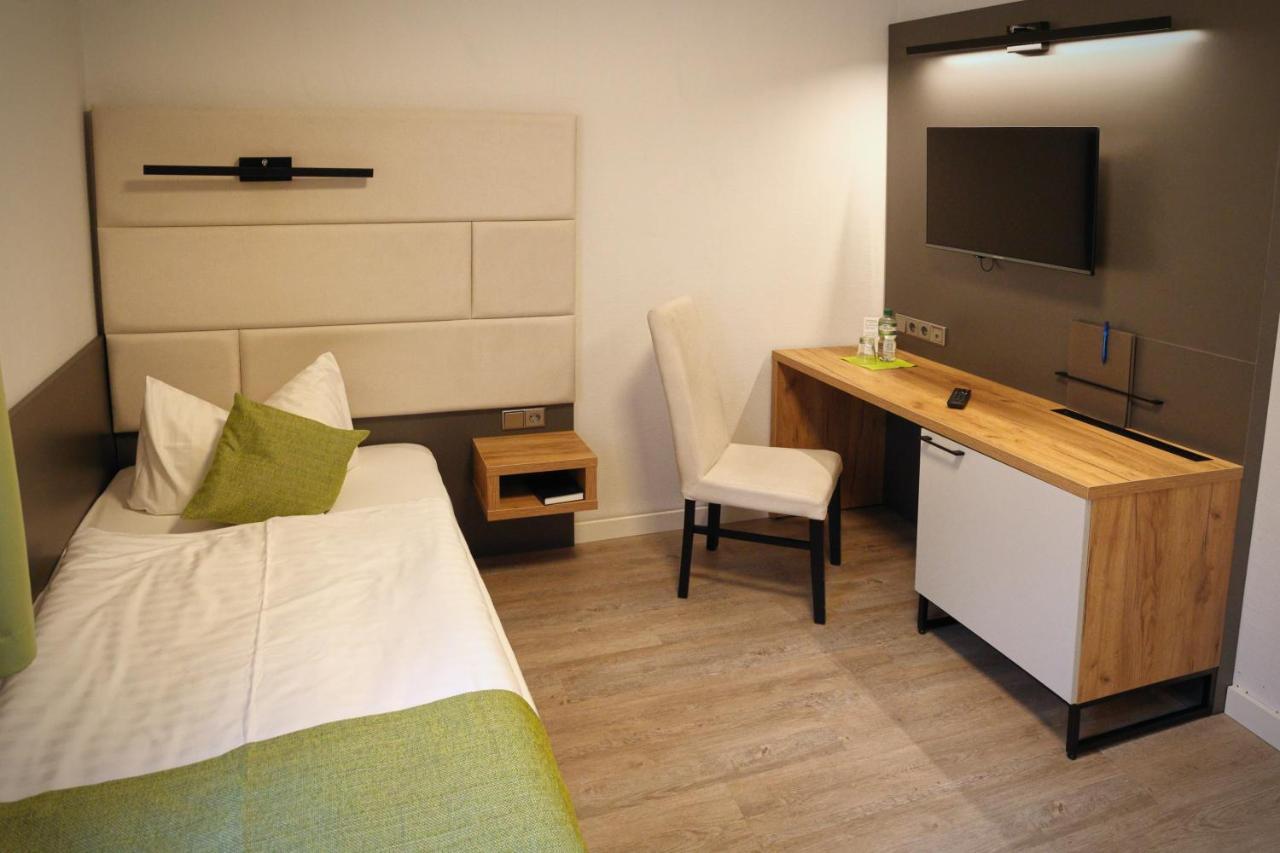 Hotel Und Restaurant Kranichsberg Woltersdorf  Ngoại thất bức ảnh